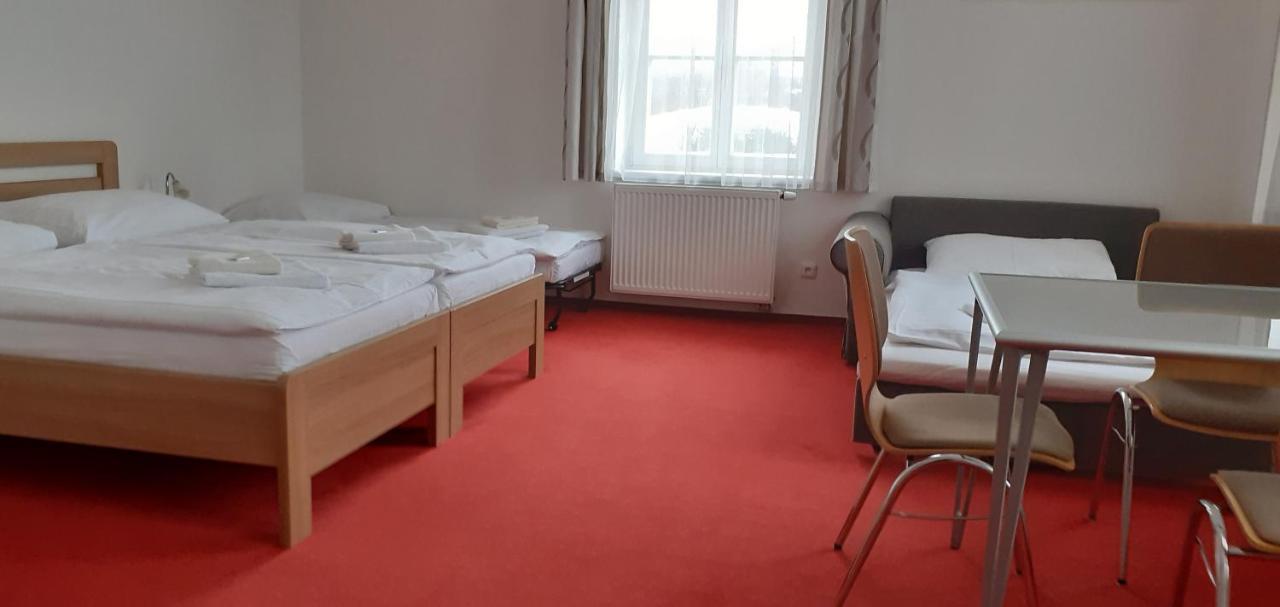 Penzion U Sv. Krystofa Praha Bagian luar foto